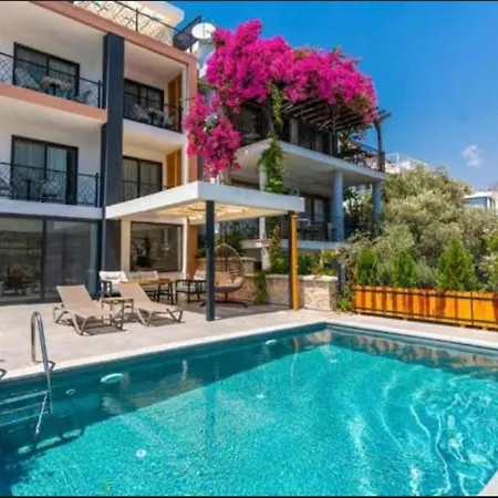 Reatred In Kalkan Aparthotel 3*
