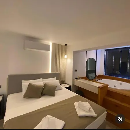 公寓式酒店 Reatred In Kalkan 卡斯