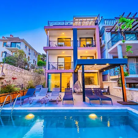 Reatred In Kalkan 3*
