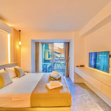 Reatred In Kalkan Aparthotel