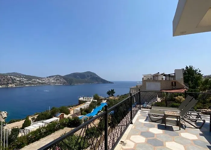 Reatred In Kalkan 3*