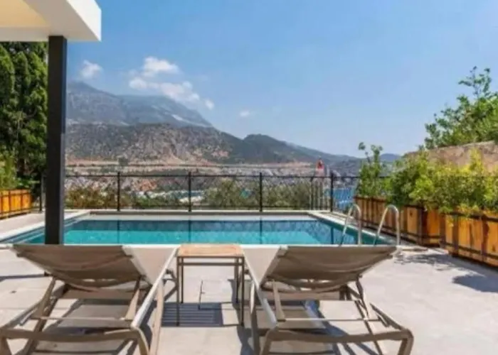 Reatred In Kalkan 3*