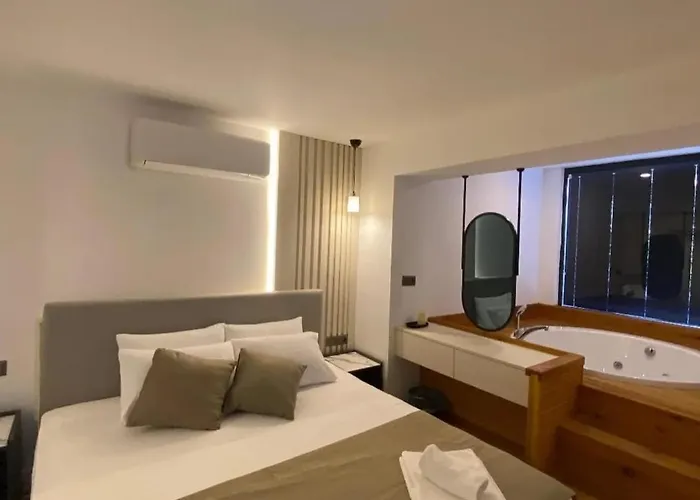 公寓式酒店 Reatred In Kalkan 卡斯